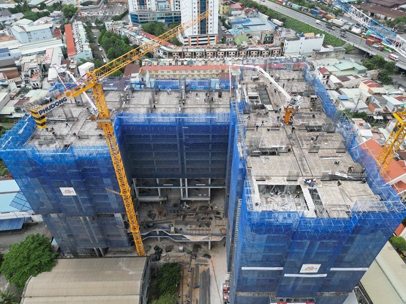 Dự án Phú Đông Sky Garden có pháp lý hoàn chỉnh và tiến độ thi công đảm bảo.